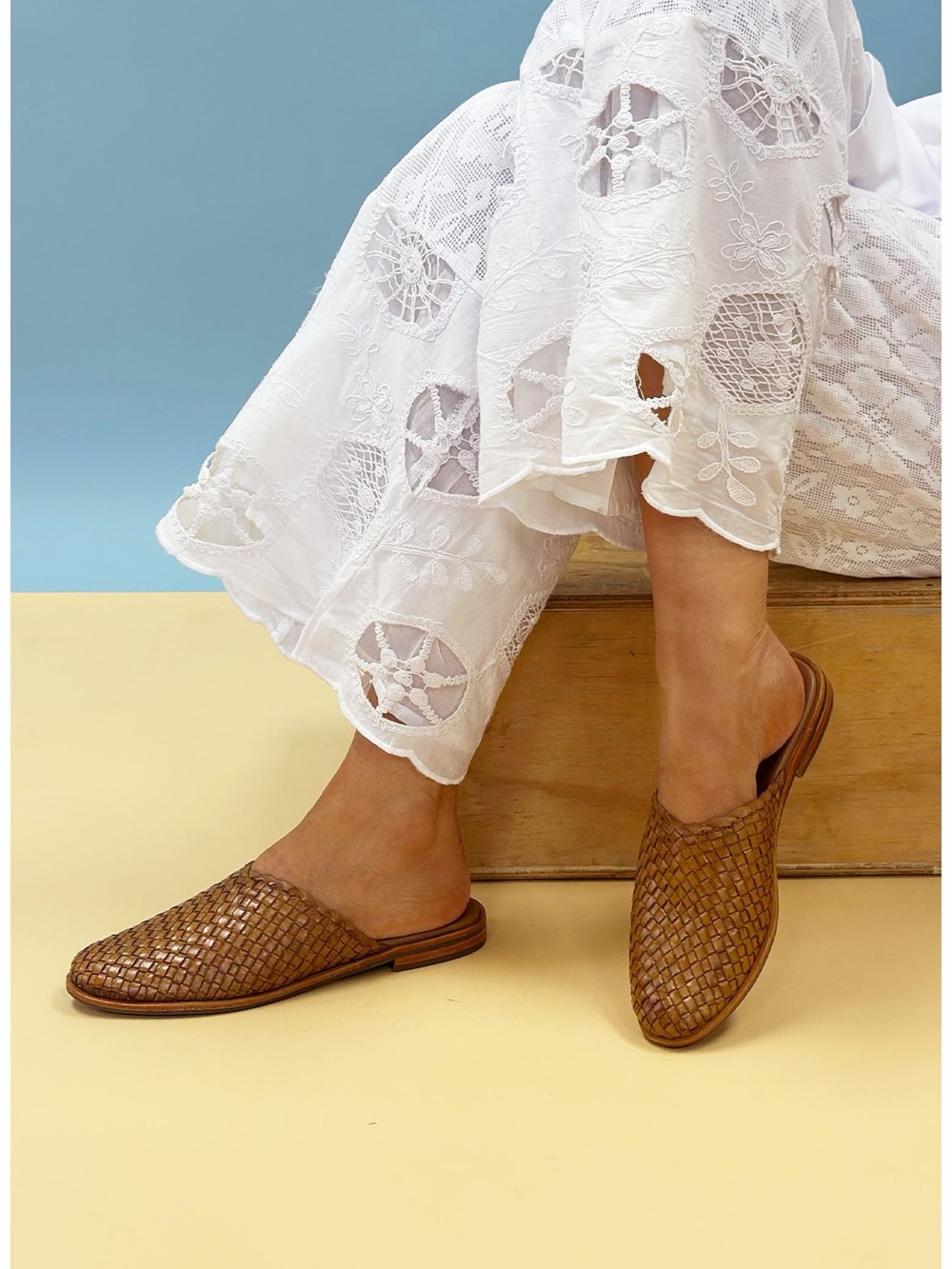 Seychelles Places 2 Go Mules Size 8